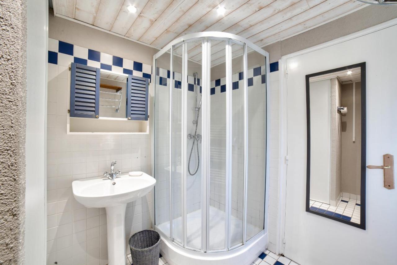 Jolie Maison Avec Cour Pour 5 Personnes ノワールムーティエ エクステリア 写真